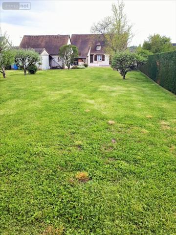 Pavillon à vendre à Saint-Amand-Montrond dans le Cher (18200), ref : 1047800LA