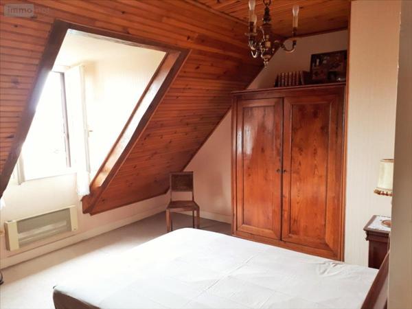 Pavillon à vendre à Saint-Amand-Montrond dans le Cher (18200), ref : 1047800LA