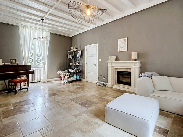 Maison de maître exceptionnelle à vendre à Nérac - 5 chambres, piscine, grand terrain