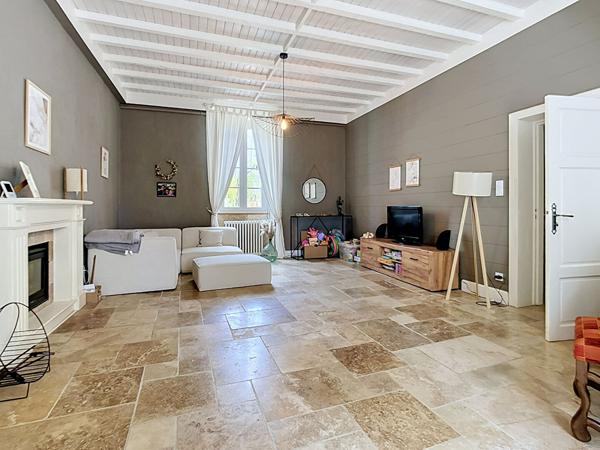 Maison de maître exceptionnelle à vendre à Nérac - 5 chambres, piscine, grand terrain