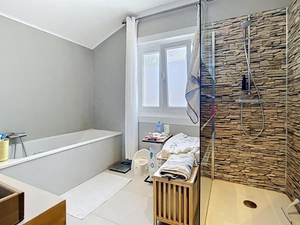 Maison de maître exceptionnelle à vendre à Nérac - 5 chambres, piscine, grand terrain