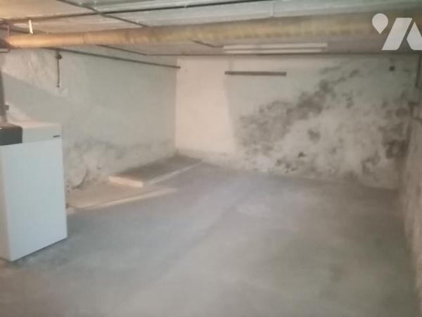 Secteur calme et ensoleillé, petite maison de 59,29 m² avec terrain attenant de 139 m²
très propre