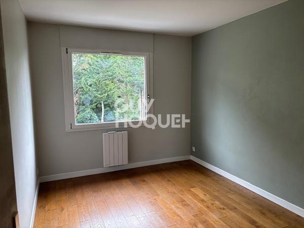 LYON 5 - SAINT JUST - PARC PISCINE TENNIS VUE DEGAGEE