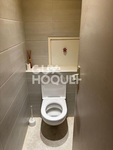 LYON 5 - SAINT JUST - PARC PISCINE TENNIS VUE DEGAGEE