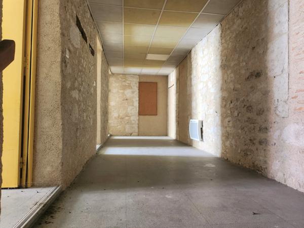 Bel Immeuble en pierre à vendre - 10 pièces - à Monflanquin (47150) - Lot-et-Garonne