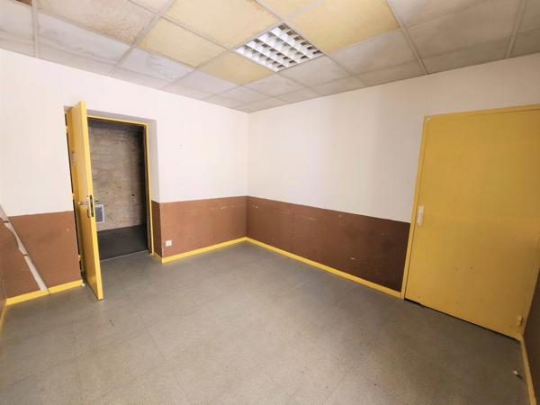 Bel Immeuble en pierre à vendre - 10 pièces - à Monflanquin (47150) - Lot-et-Garonne