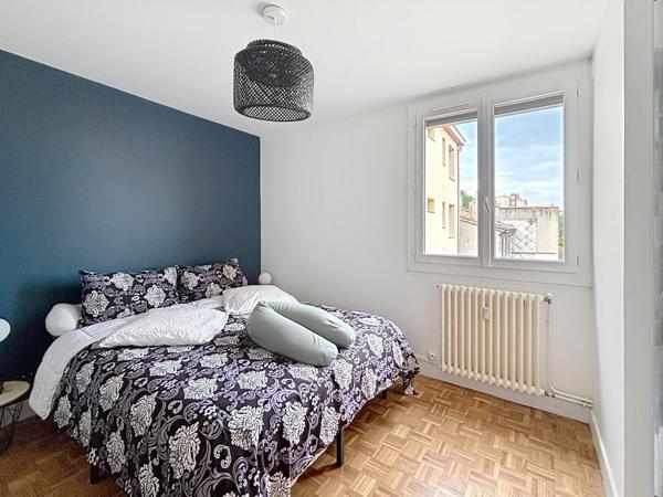 Appartement 3eme  étages  3 chambres balcon idéal investisseur