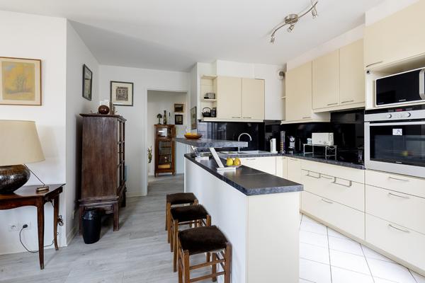 APPARTEMENT 3 PIECES BALCON TERRASSE Saint-Denis (93200)