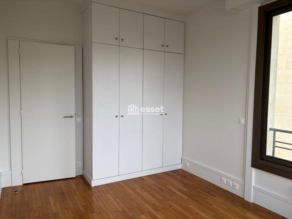 Location Appartement 2 pièces 63.68 m² - Saint-cloud 92210
