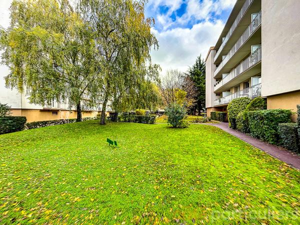 Vente Appartement44,83 m² - 2 Pièces - SAINT MAUR DES FOSSES (94100)