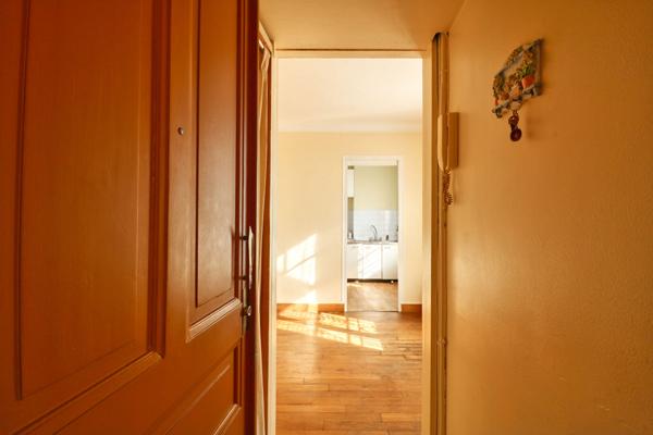 BOURG-LA-REINE - 2 pièces DUPLEX avec jardin et cave - Centre-ville