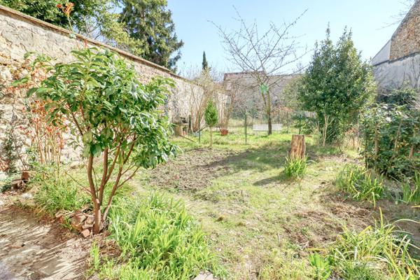 BOURG-LA-REINE - 2 pièces DUPLEX avec jardin et cave - Centre-ville