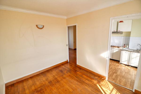 BOURG-LA-REINE - 2 pièces DUPLEX avec jardin et cave - Centre-ville