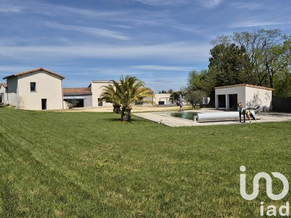 Maison 7 pièces de 338 m² à Saint-Marcel-lès-Valence (26320)