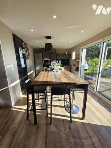 Maison a Vendre à SAINT-THOIS, en Finistère Centre (29), en Campagne, Maison d'habitation compr...