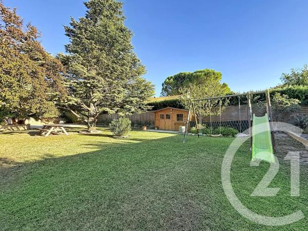 Maison à vendre  5 pièces - 231 m 2   MORIERES LES AVIGNON  - 84