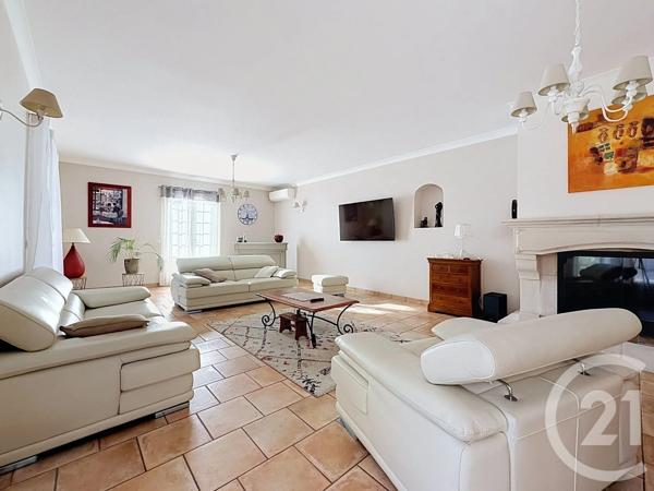 Maison à vendre  5 pièces - 231 m 2   MORIERES LES AVIGNON  - 84