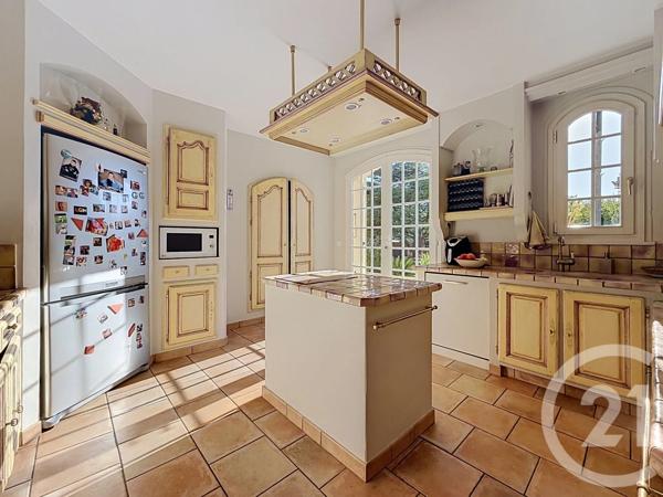 Maison à vendre  5 pièces - 231 m 2   MORIERES LES AVIGNON  - 84