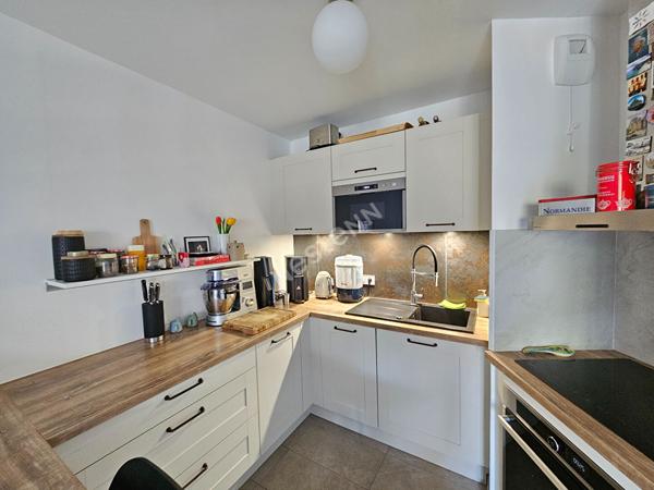 Appartement 3 pièces à vendre à Puteaux - 59 m², balcon, parking