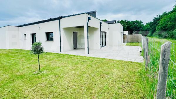 À vendre – Maison neuve T5 d'architecture contemporaine – Cholet, secteur Ribou