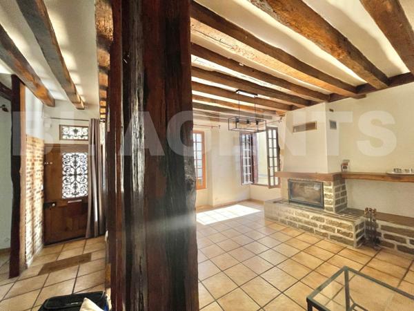 Maison de ville de 4/5 chambres en centre ville 