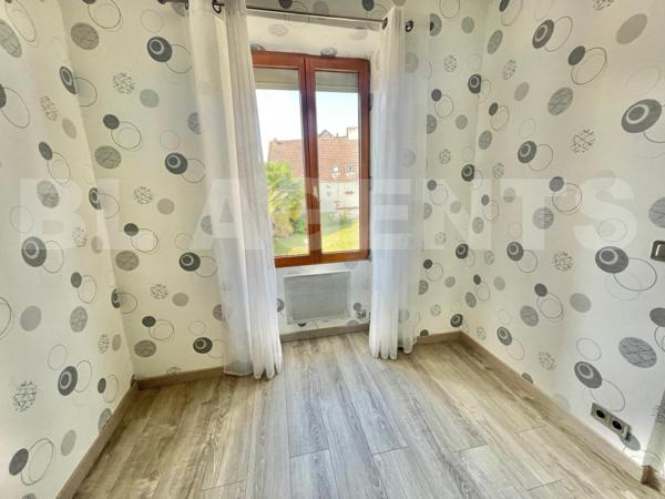 Maison de ville de 4/5 chambres en centre ville 