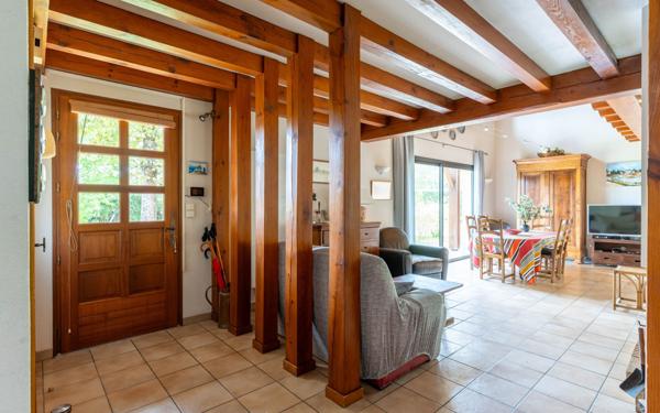 Maison à vendre    7 pièces •  Parentis-en-Born