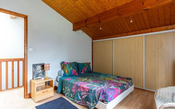 Maison à vendre    7 pièces •  Parentis-en-Born