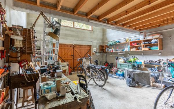 Maison à vendre    7 pièces •  Parentis-en-Born