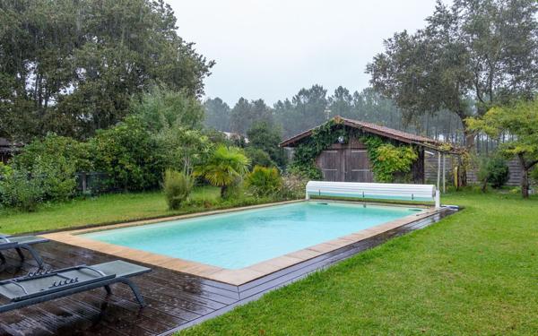 Maison à vendre    7 pièces •  Parentis-en-Born