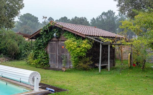 Maison à vendre    7 pièces •  Parentis-en-Born
