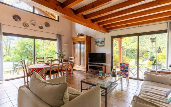 Maison à vendre    7 pièces •  Parentis-en-Born