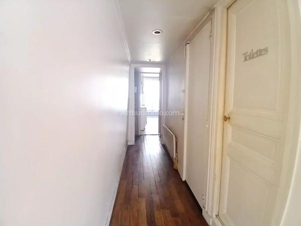 Vente                                                      Appartement
                        
                     2 pièces                      53 m2                     à Villeneuve-Saint-Georges