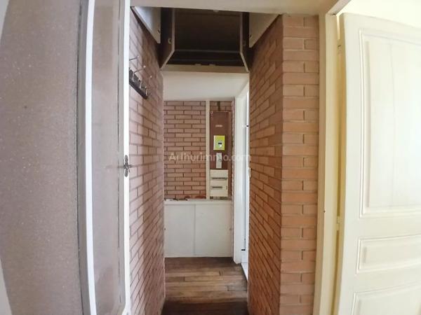 Vente                                                      Appartement
                        
                     2 pièces                      53 m2                     à Villeneuve-Saint-Georges