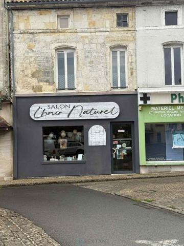 Immeuble de rapport MUSSIDAN: Local Pro + Appartement T3 indépendant- Fort potentiel.