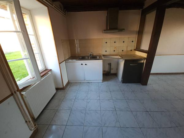 Maison en pierres avec grange