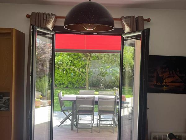 Vente                                                      Maison
                        
                     7 pièces                      96 m2                     à Lanvallay