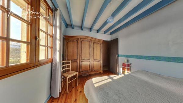 Maison en pierre avec Piscine et Terrain