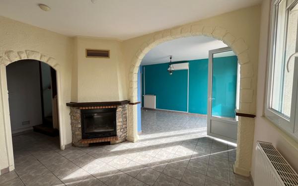 Maison à vendre    6 pièces • 123,45 m2 Clérieux