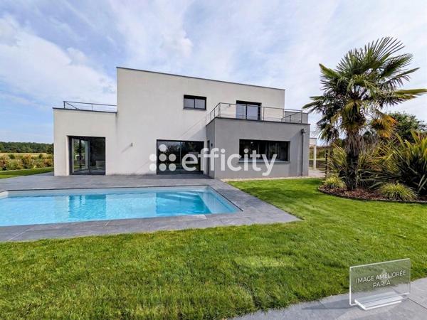 Maison
         8 pièces
        - 260 m² Bien prestige 925 000 € *