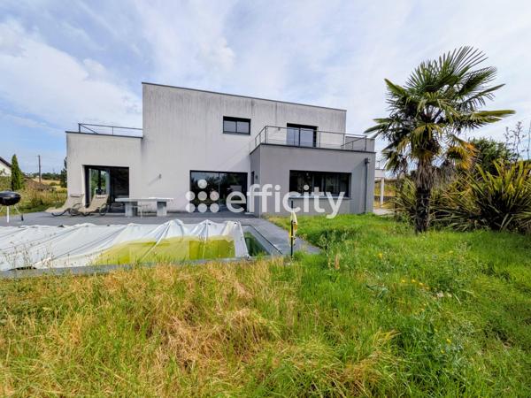 Maison
         8 pièces
        - 260 m² Bien prestige 925 000 € *