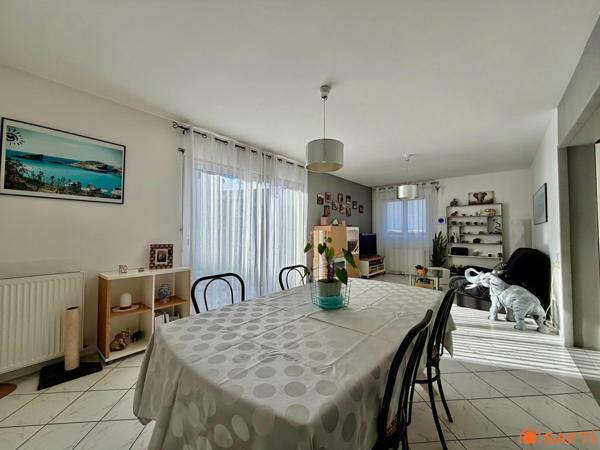 Maison 6 chambre vivable de plain pied.