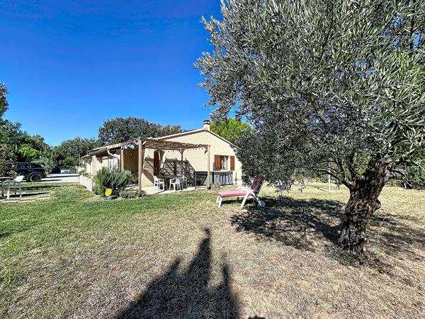 Maison Loriol Sur Drome 6 chambres, terrain 1230m², spa, bon DPE.