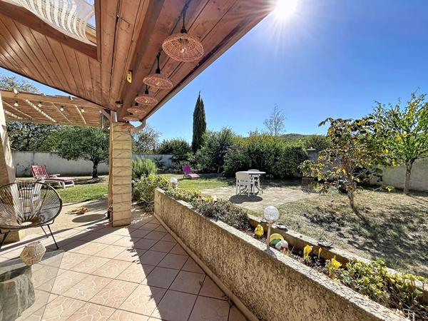 Maison Loriol Sur Drome 6 chambres, terrain 1230m², spa, bon DPE.