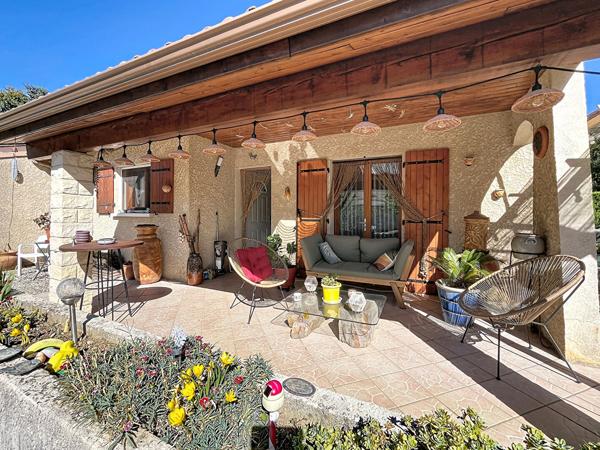 Maison Loriol Sur Drome 6 chambres, terrain 1230m², spa, bon DPE.