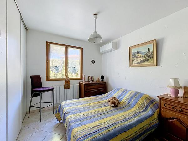 Maison Loriol Sur Drome 6 chambres, terrain 1230m², spa, bon DPE.