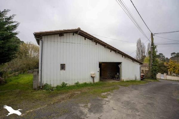Maison à vendre 179 655 € Saint-Martin-de-Coux 5 p 147 m² DPE C