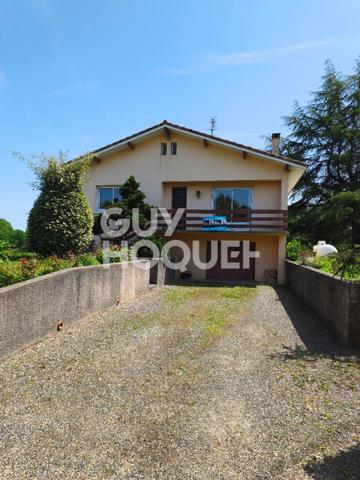 Maison de 78m2, 2 chambres, garage et terrain 1 hectare