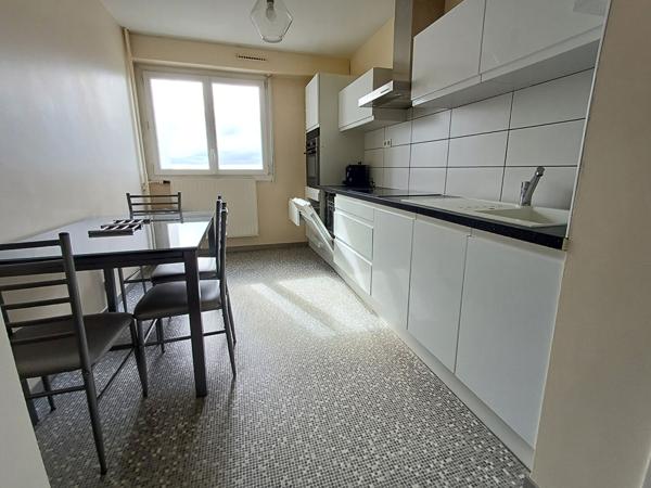 Location appartement La Roche Sur Yon : 470 € - AJP Immobilier La Roche-sur-Yon