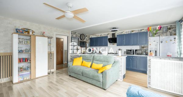 À vendre Appartement 4 pièces 71 m² - Combs-la-ville 77380